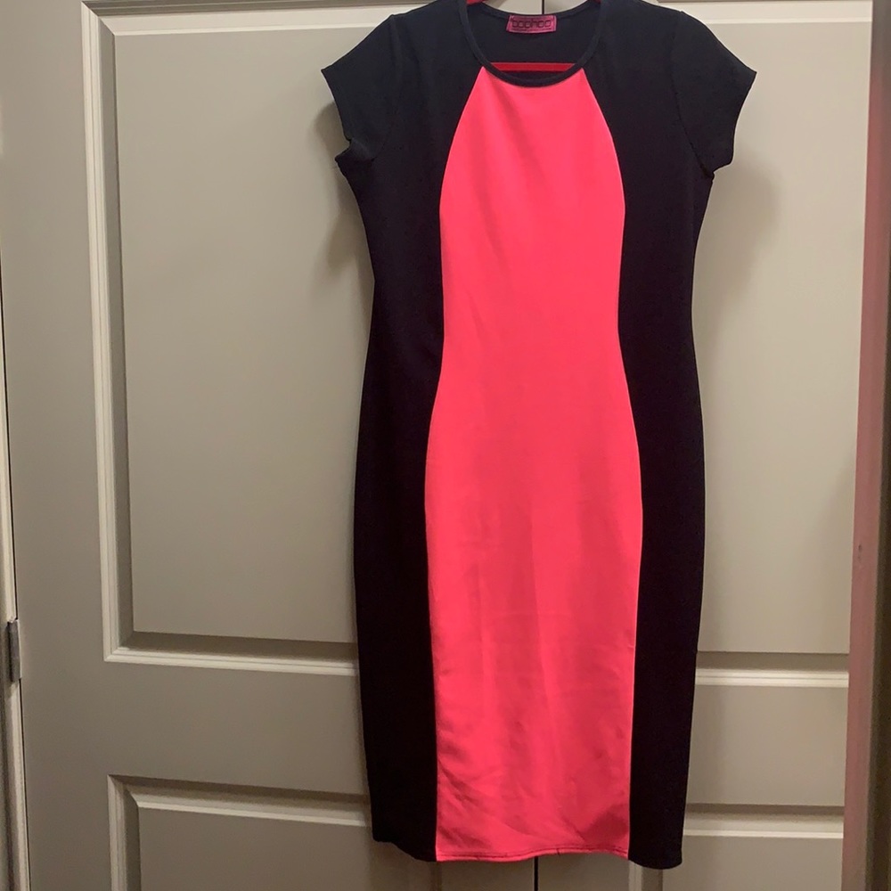 Unworn Boohoo 24/7 Fashion 2 Tone Dress Size 20